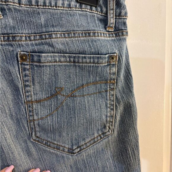 Women's DKNY Blue Denim Jeans Shorts Sz 10 - Picture 3 of 3